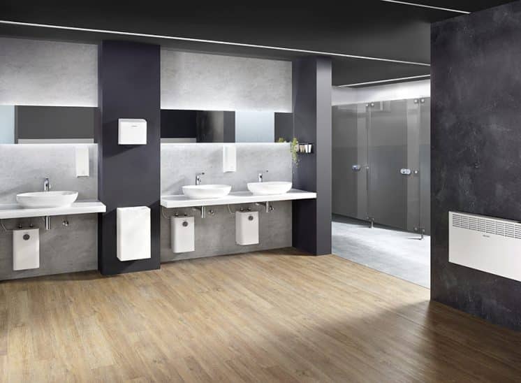 Studio3001 Fotografie Foto Interieur Bad Badezimmer Badmoebel Spiegel Led Licht Modern Waschtisch Armatur Oeffentlich Hotel 2