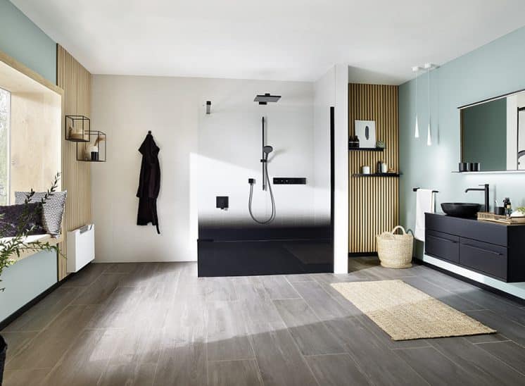 studio3001.de-studio3001-fotografie-foto-interieur-bad-walkin-dusche-badwanne-waschtisch-leuchten-spiegel-fenster-sitzbank-fliesen-modern.jpg